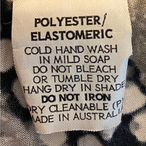 Banana Blue Australia snakeskin blouse - Picture 4 of 5